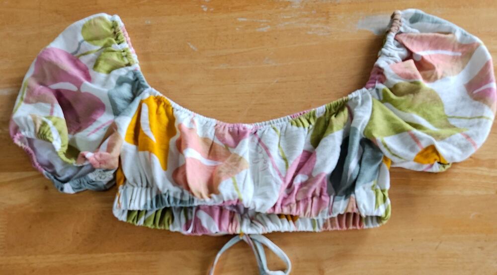 Simply Sisters Cropped Top Kids Size Small